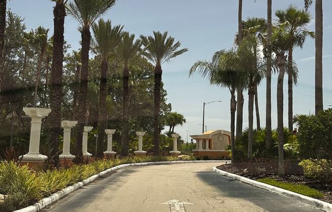 Cypress Fairways 2brm Condo Near Orlando Attractions