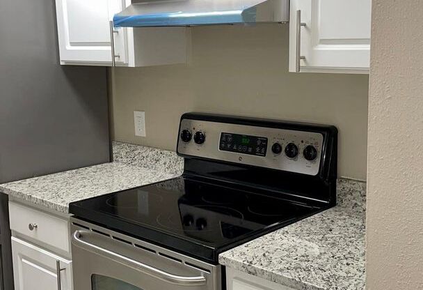 1 bed, 1 bath, 770 sqft, $1,145, Unit Apt 35