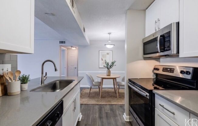 1 bed, 1 bath, 705 sqft, $1,375, Unit 2032