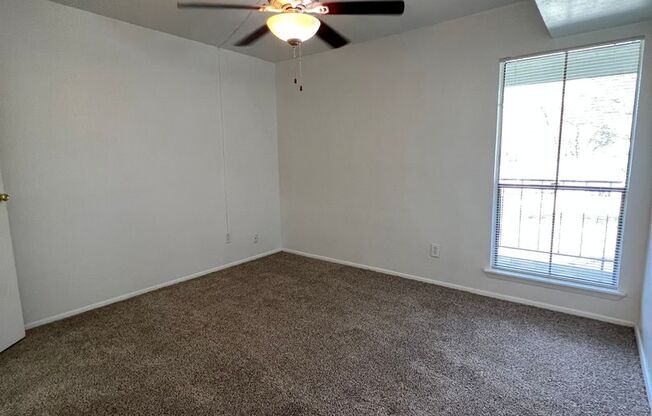 2 beds, 2 baths, 996 sqft, $1,179, Unit 06-031