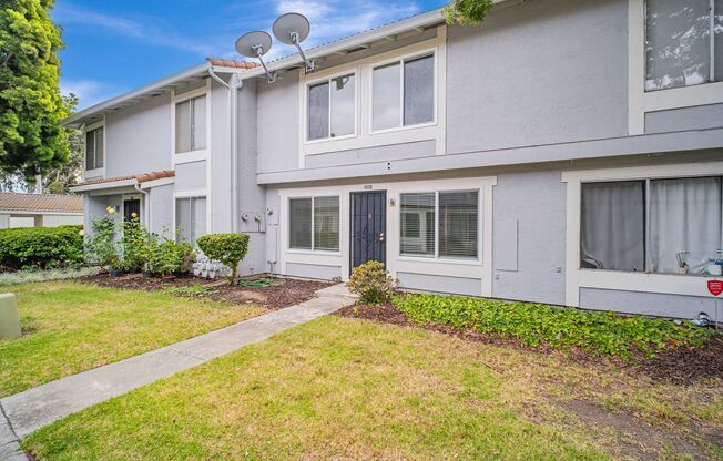 2-story condo featuring 2 bedrooms and 1.5 baths for rent near Union City and Fremont borderline