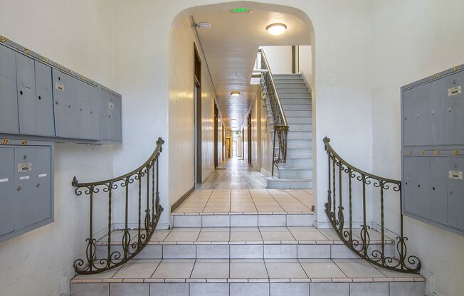 Studio, 1 bath, 174 sqft, $1,054.17, Unit 32