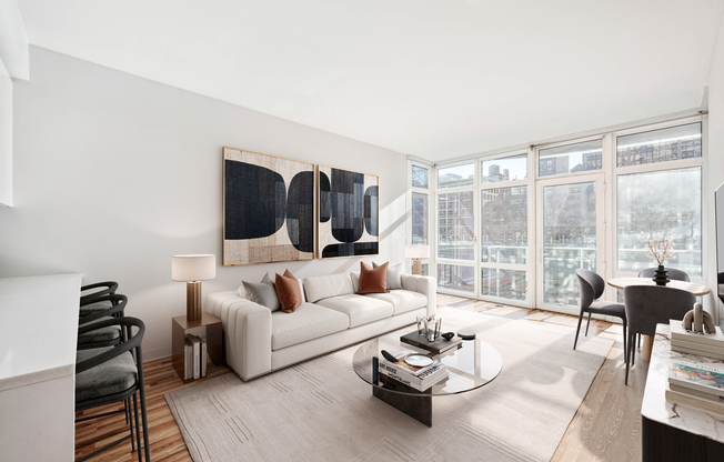 555 W 59 ST