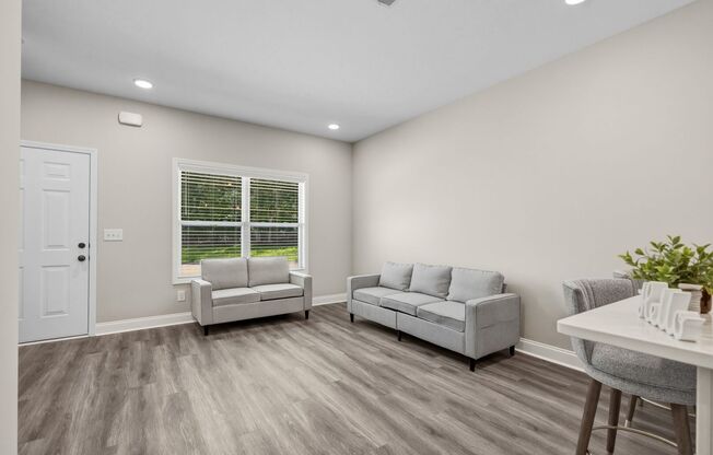 3 beds, 3 baths, 1,325 sqft, $1,495, Unit Trenton Commons # 2203