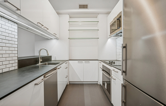 Studio, 1 bath, 745 sqft, $4,500, Unit 10E