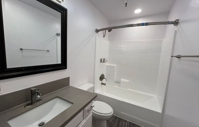 1 bed, 1 bath, 700 sqft, $2,048, Unit 208