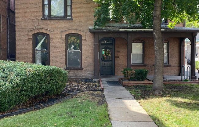 1 bed, 1 bath, $1,299, Unit 718 - 04
