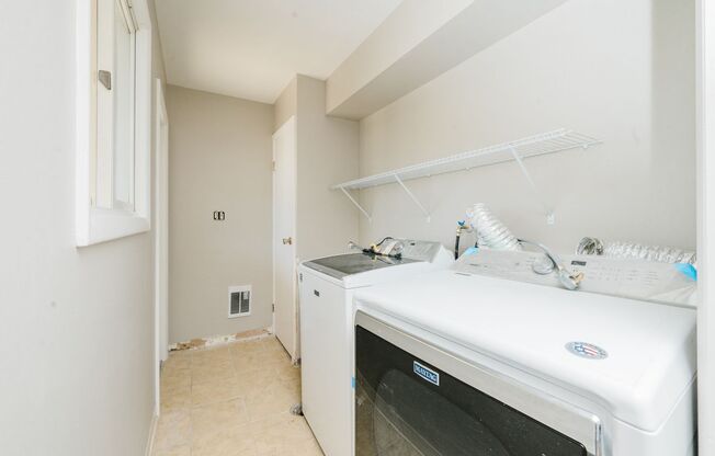 2 beds, 1 bath, 900 sqft, $1,185, Unit Unit 4028