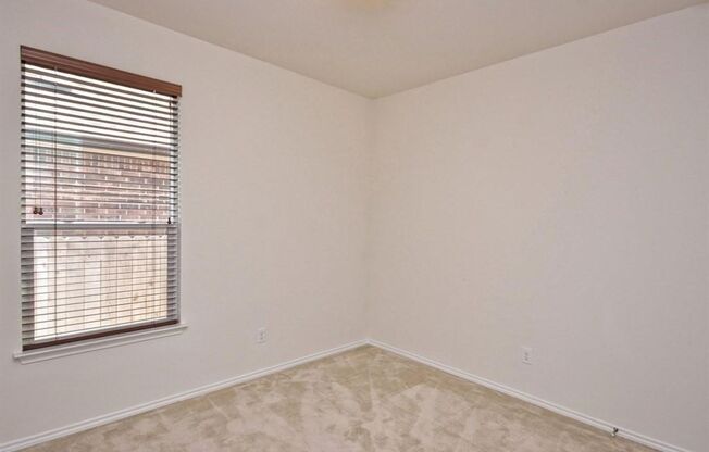 3 beds, 2 baths, $2,050