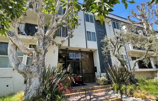 2bd 2ba in a Great Community of Playa Vista