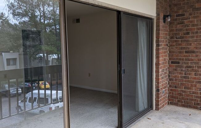 3 beds, 2 baths, $1,400, Unit Unit 202B