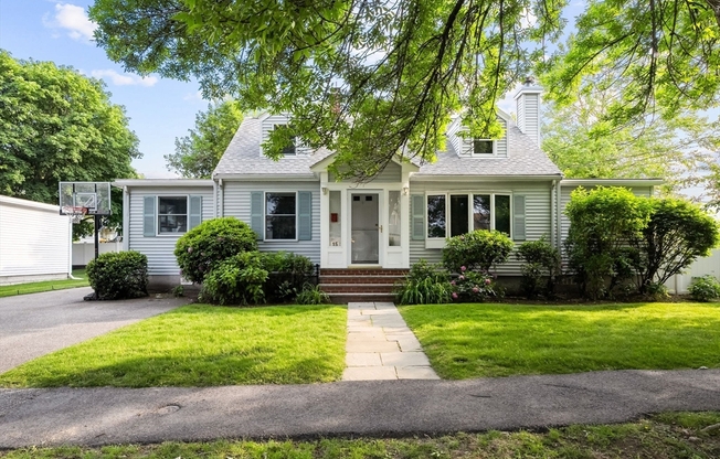 15 UNIVERSITY RD