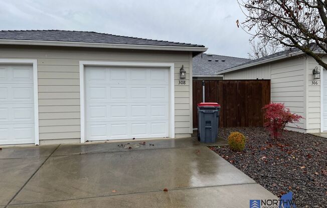 2 beds, 2 baths, $1,550