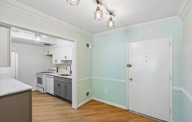 Bright & Stylish 2BR/1BA Condo in Sought-After Sumner Court in Bethesda