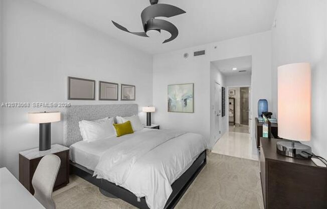 1 bed, 1.5 baths, $7,500, Unit # 407
