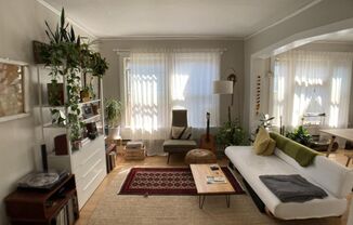 1 bed, 1 bath, 700 sqft, $1,995, Unit 11