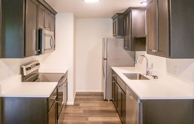 Barclay Square Apartments
