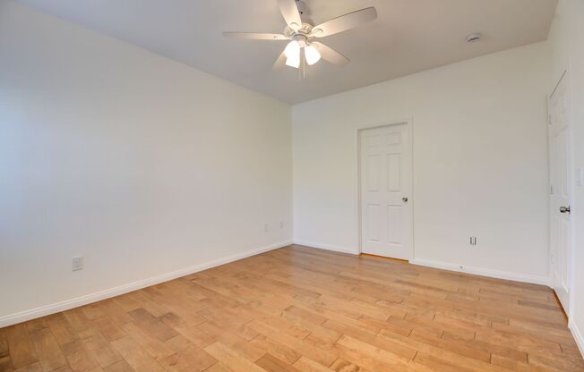 2 beds, 2 baths, $1,600, Unit 823