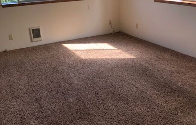 2 beds, 1.5 baths, 900 sqft, $1,650, Unit A205