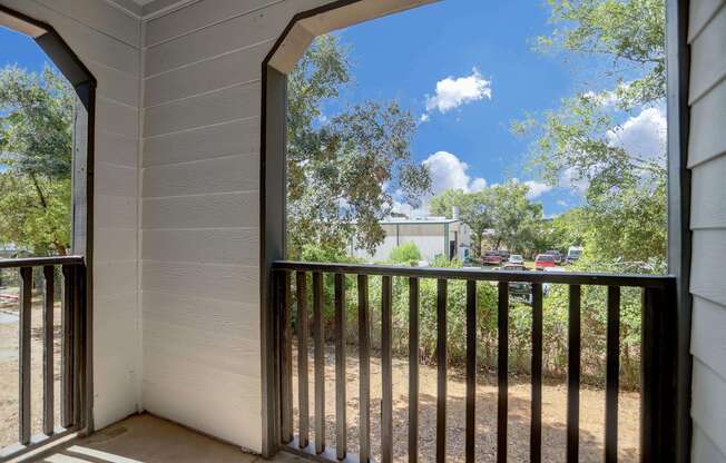 1 bed, 1 bath, 819 sqft, $1,139