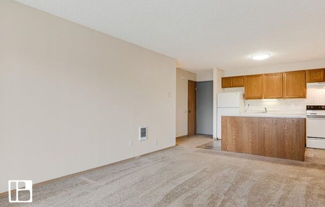 1 bed, 1 bath, 547 sqft, $1,200, Unit 14