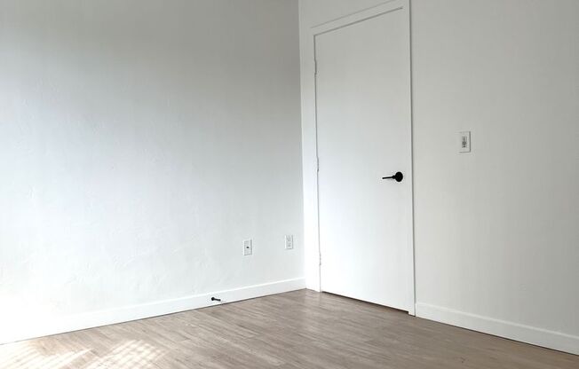 1 bed, 1 bath, 550 sqft, $1,825, Unit 10