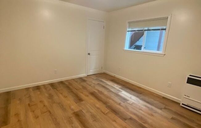 2 beds, 1 bath, $2,895