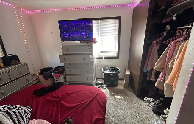 1 bed, 1 bath, $895, Unit 30