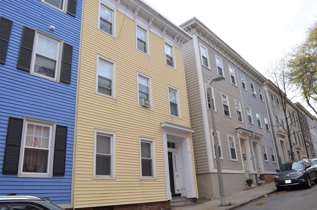 37 MYSTIC ST