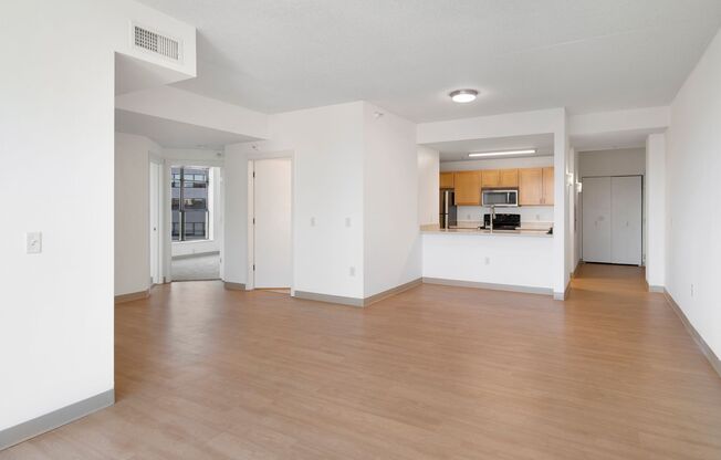 2 beds, 1 bath, 1,045 sqft, $2,300, Unit 0610