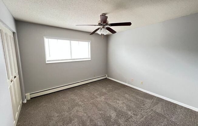 2 beds, 1 bath, 850 sqft, $940, Unit 42