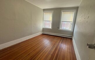 2 beds, 1 bath, $2,550, Unit 8