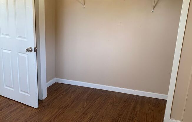 1 bed, 1 bath, $650, Unit 1102C