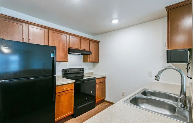 2 beds, 2 baths, 1,058 sqft, $1,475, Unit 810-113