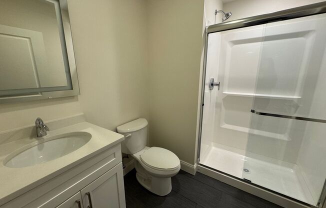 2 beds, 1 bath, 820 sqft, $2,800, Unit 214