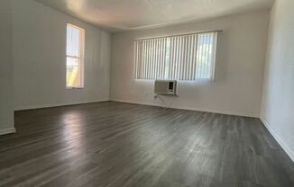 Studio, 1 bath, 500 sqft, $750, Unit 37