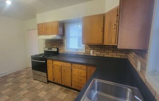 3 beds, 2 baths, $1,950