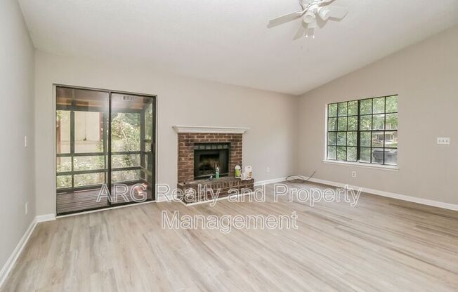 2982 KEVIN LN