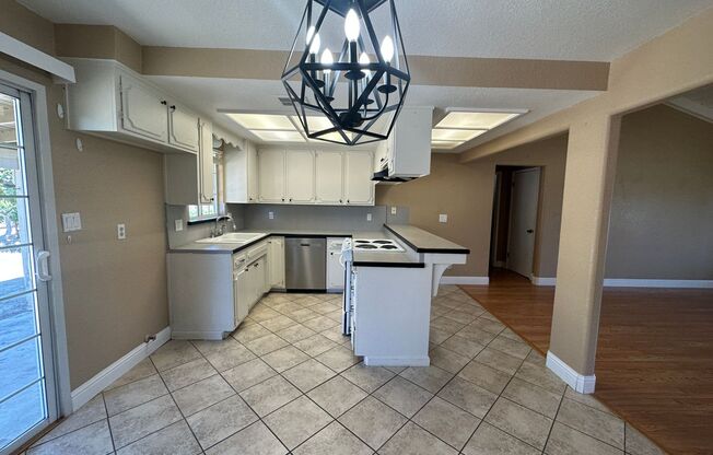 3 beds, 2 baths, $2,100