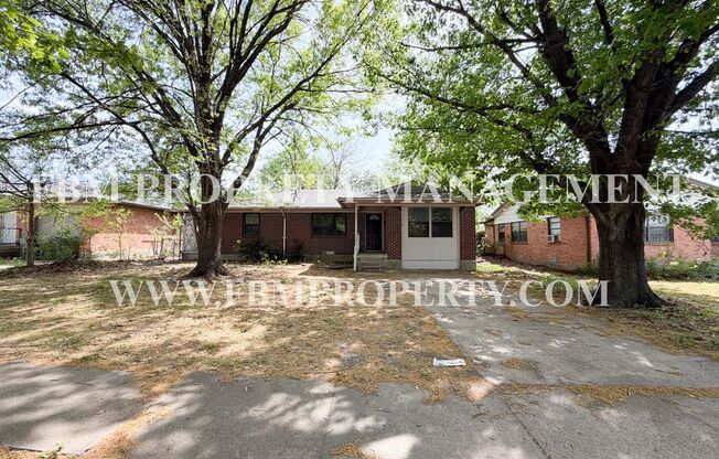 118 Brazos St - 3 Bedroom, 1 Bathroom Home in Garland, TX!