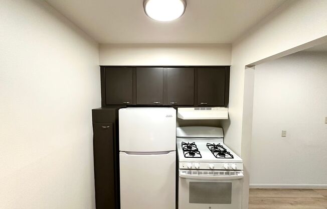 1 bed, 1 bath, $995, Unit 224