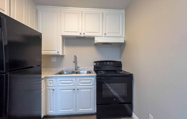 1 bed, 1 bath, 630 sqft, $1,699