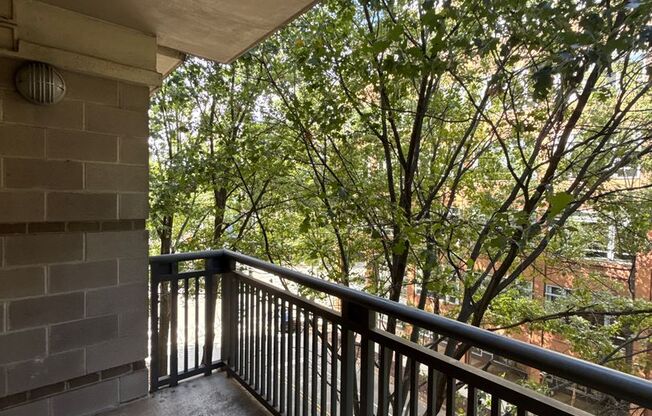 2 beds, 1 bath, $1,750, Unit # 409