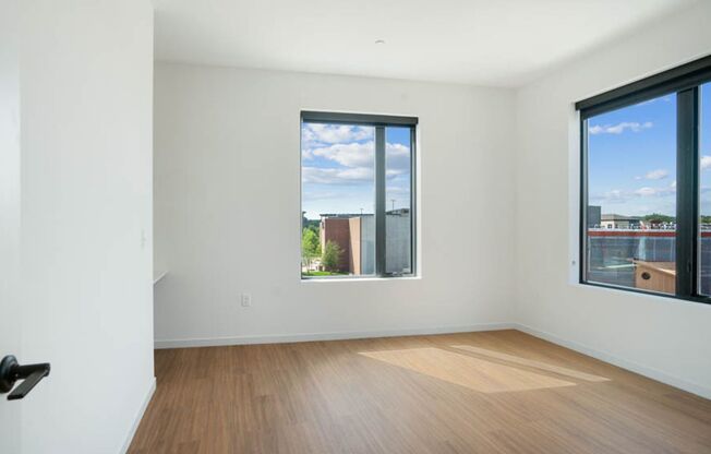 2 beds, 2 baths, 966 sqft, $2,900, Unit 518