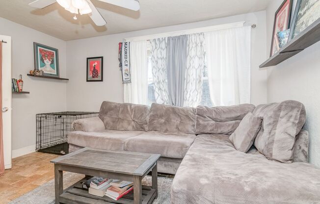 Charming 1bed/1bath Condo FOR RENT in the Eola Heights neighborhood of Downtown Orlando!