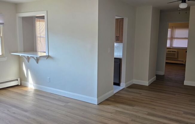 1 bed, 1 bath, 652 sqft, $1,995, Unit 427