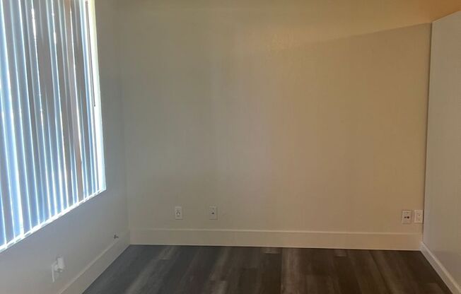 Studio, 1 bath, 430 sqft, $1,125