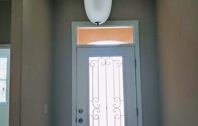 Gorgeous 4-Bedroom, 2-Bathroom  Home in Winter Haven (BRAND NEW CONSTRUCTION/NEVER LIVED IN)