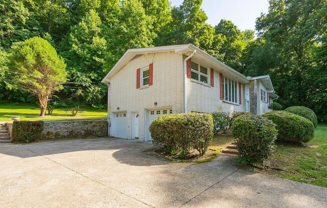 Brentwood Oasis: Newly Renovated 3 Bed, 2 Bath Home on 5+ Private Acres with Premium Upgrades!