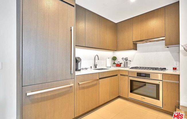 1 bed, 2 baths, 780 sqft, $3,495, Unit 1001